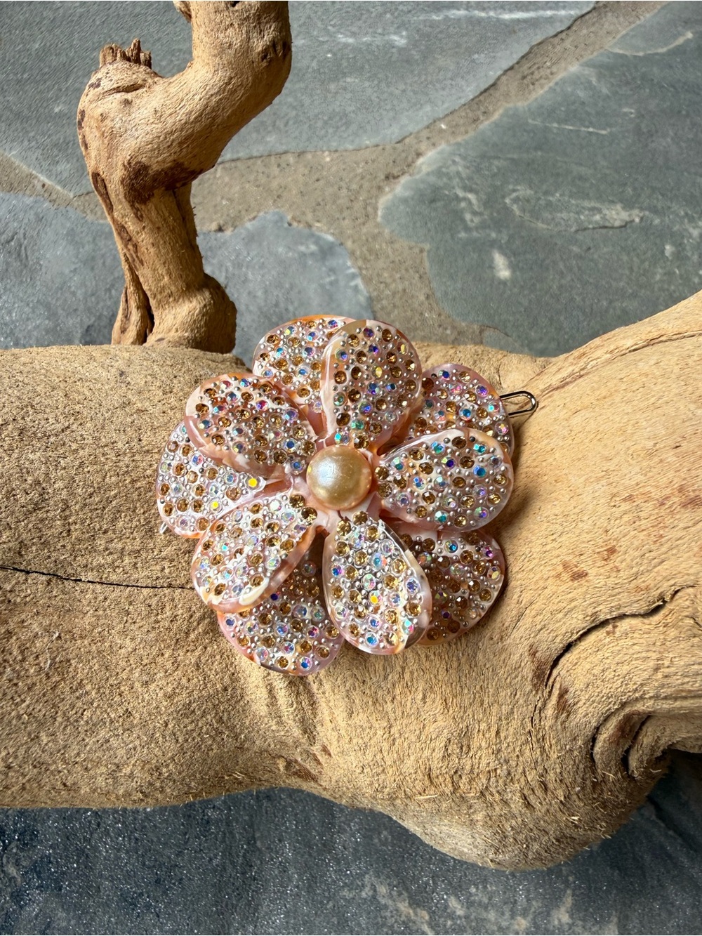 New🌟Anthropologie-Pink Crystal Floral Hair Clip with Pearl Accent - Picture 5 of 8
